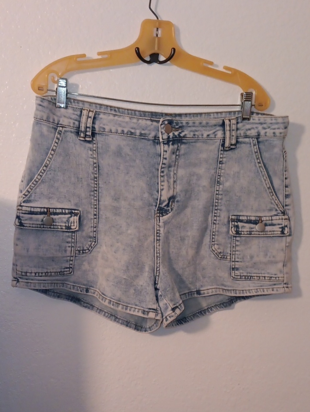 SHEIN Faded Light Blue Denim Cargo Shorts